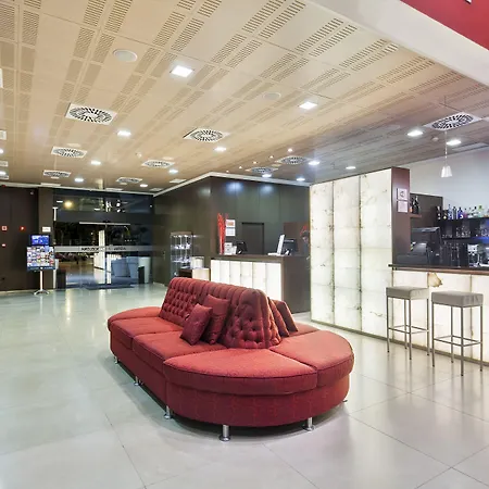 4 Hotel 4*