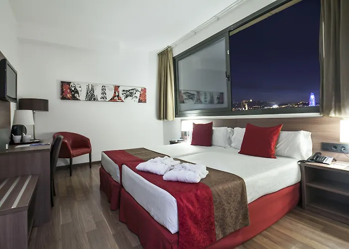 4 Hotel